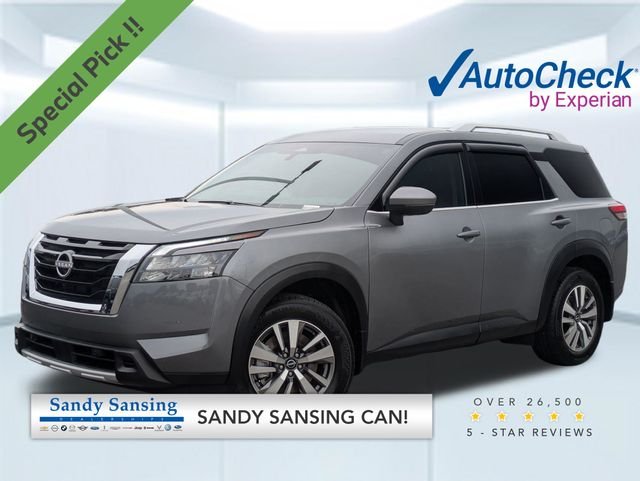 2025 Nissan Pathfinder SL 2WD's photo