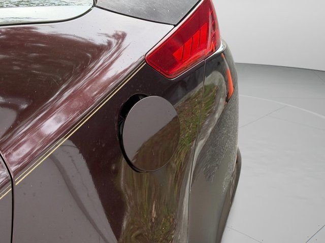 Used 2012 Red Kia EX image 17