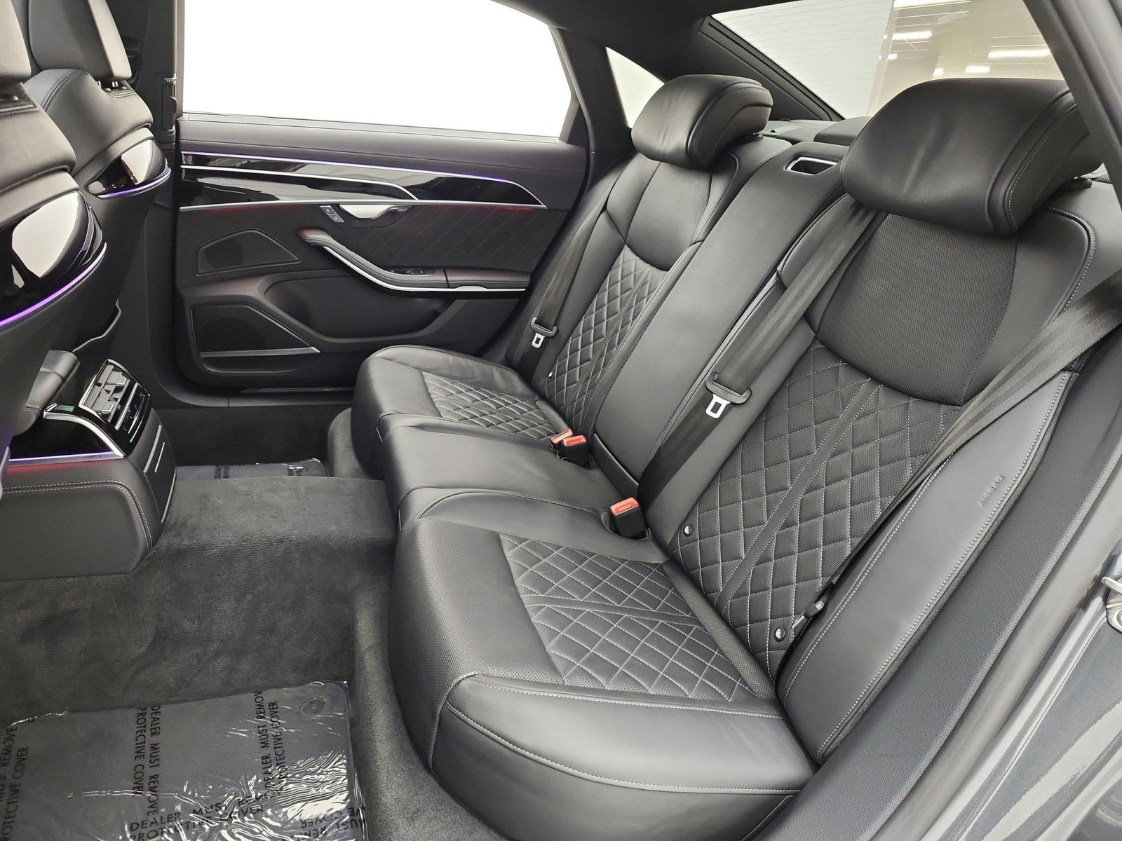Used 2024 Daytona Gray Pearl Effect Audi 4.0 TFSI image 13