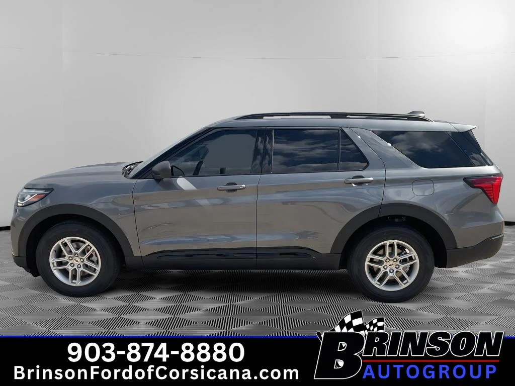 New 2026 Carbonized Gray Metallic Ford Active image 3