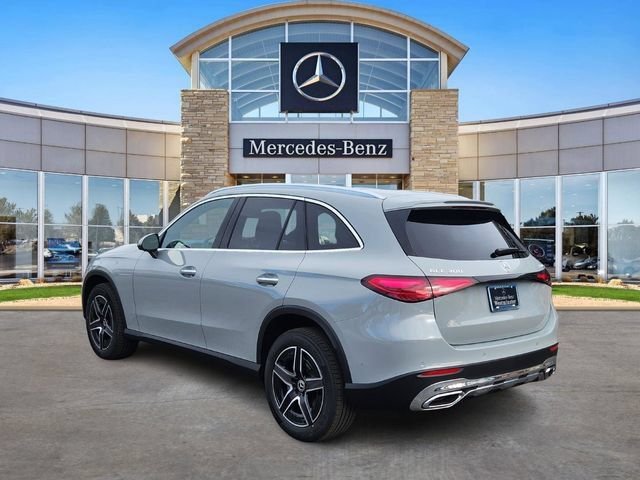 Certified Used 2026  Mercedes-Benz GLC 300 image 3