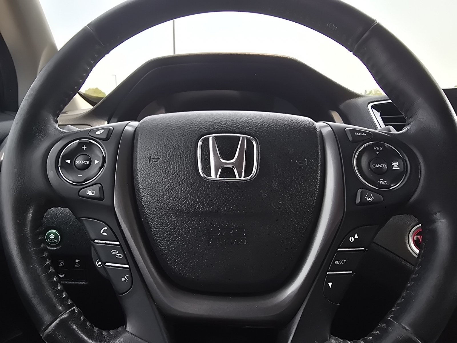 Certified Used 2023 Sonic Gray Pearl Honda RTL-E image 27