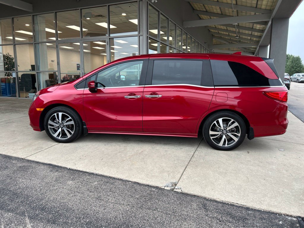 Used 2024  Honda Touring image 6