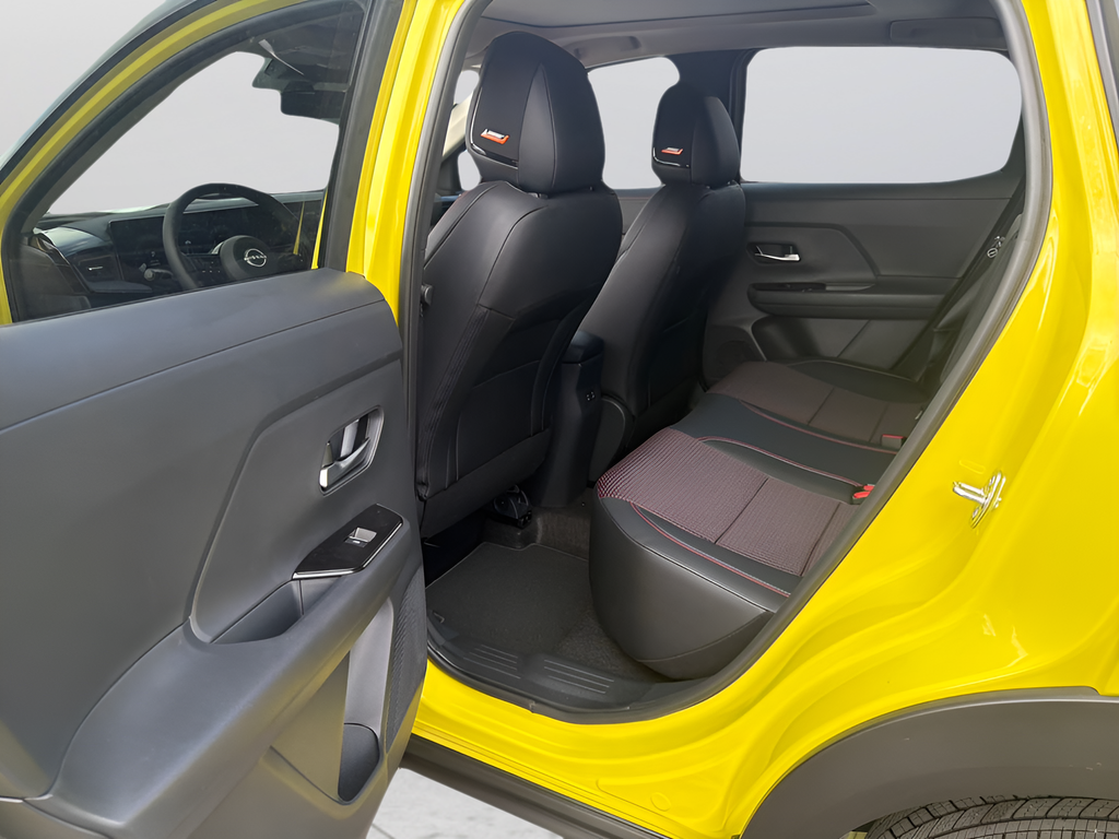 2026 Nissan KICKS SR - Photo 17