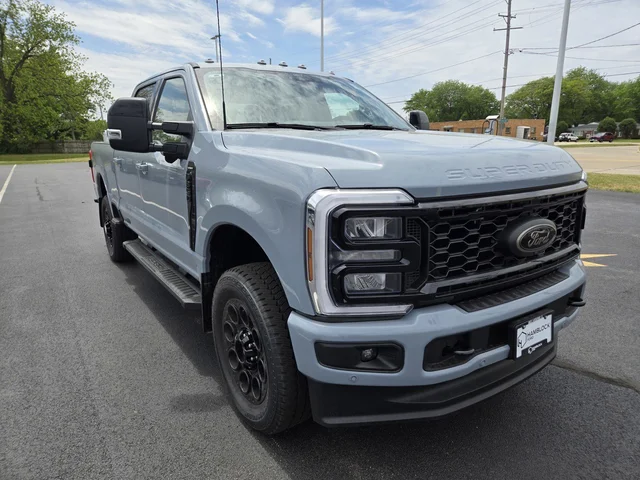 2026 Ford Super Duty F-350 SRW LARIAT