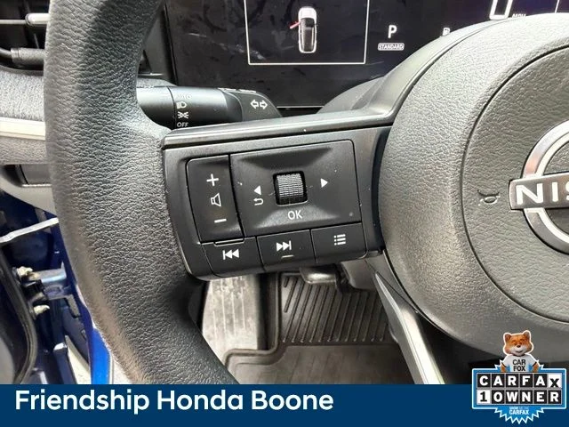 Used 2025 Blue Nissan SV image 23
