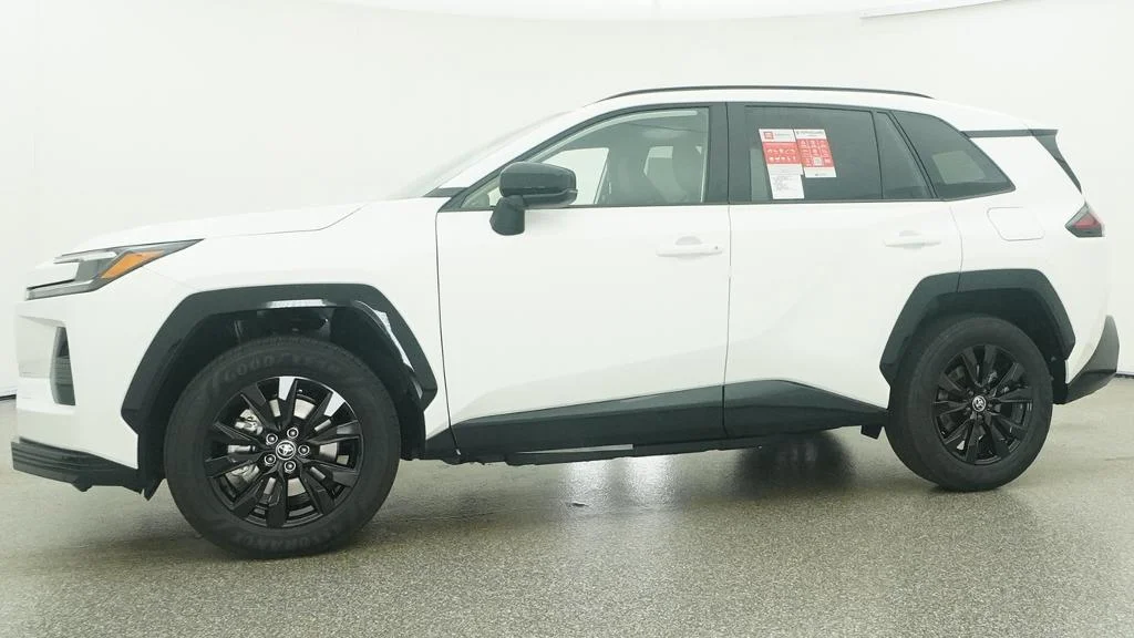 New 2026 Ice Cap Toyota SE image 4