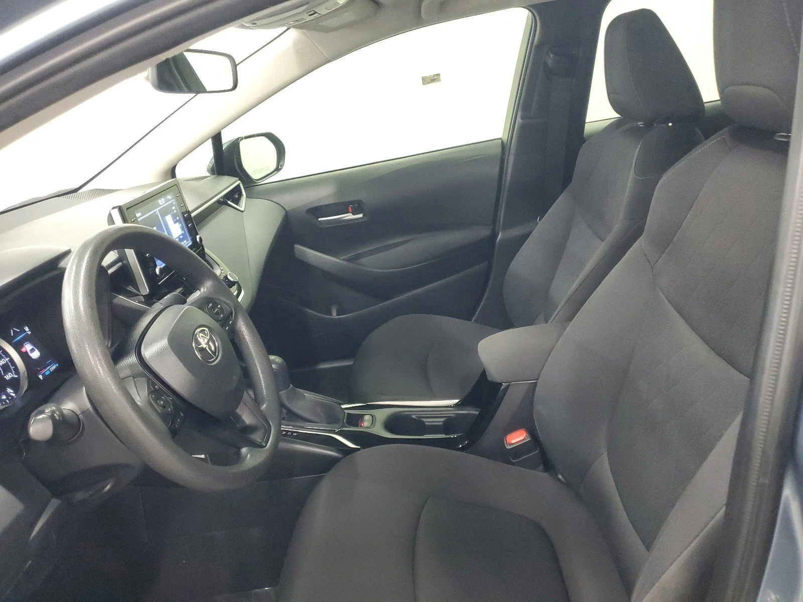 Used 2021 Celestite Toyota LE image 17