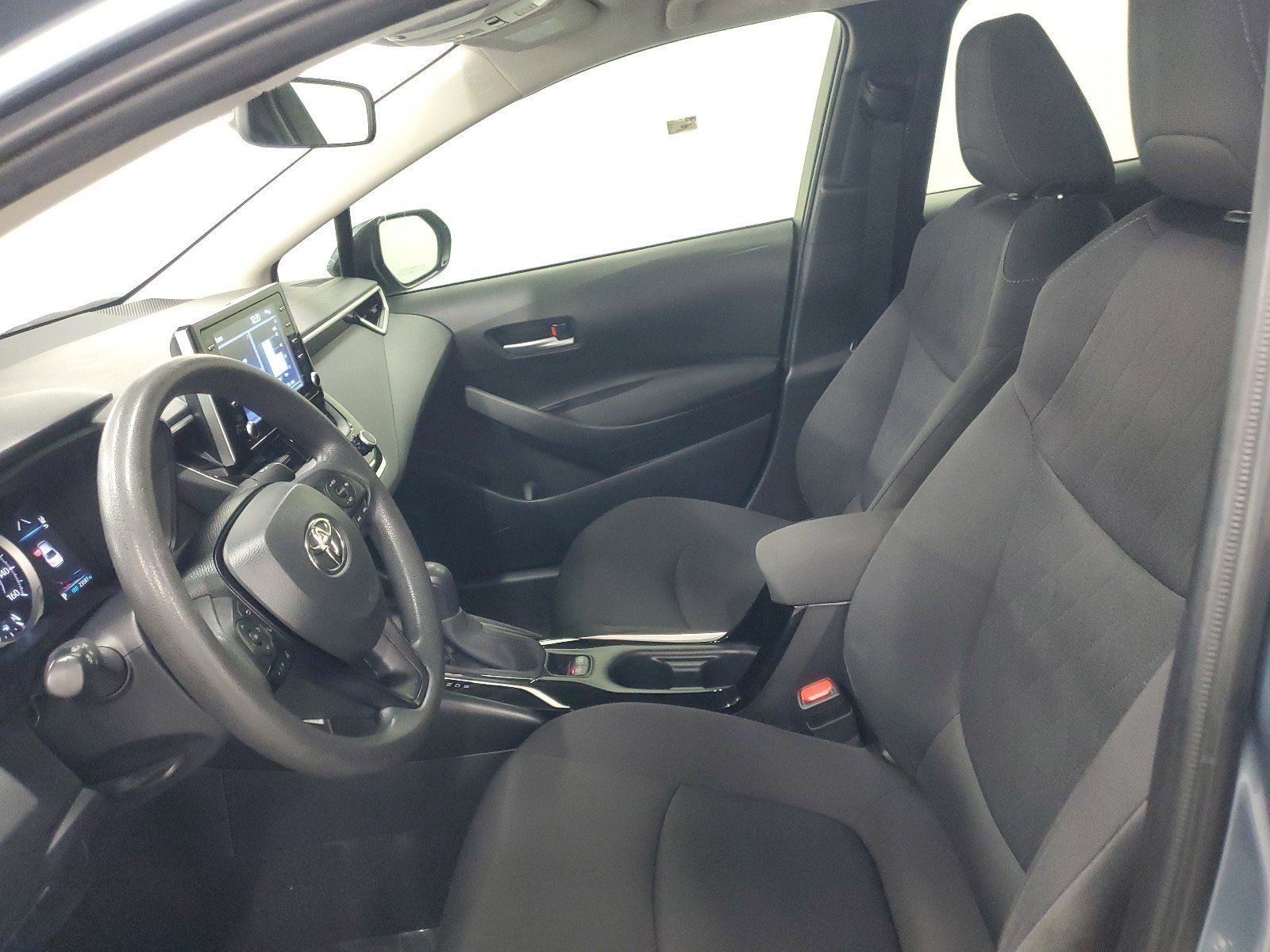 Used 2021 Celestite Toyota LE image 17