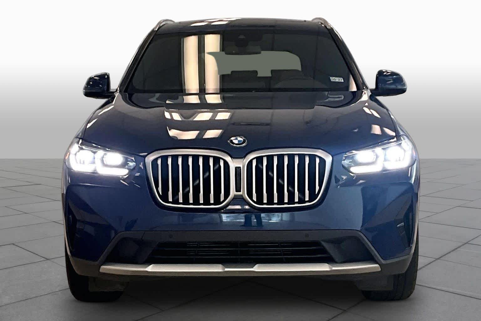 Used 2023 Phytonic Blue Metallic BMW sDrive30i image 3