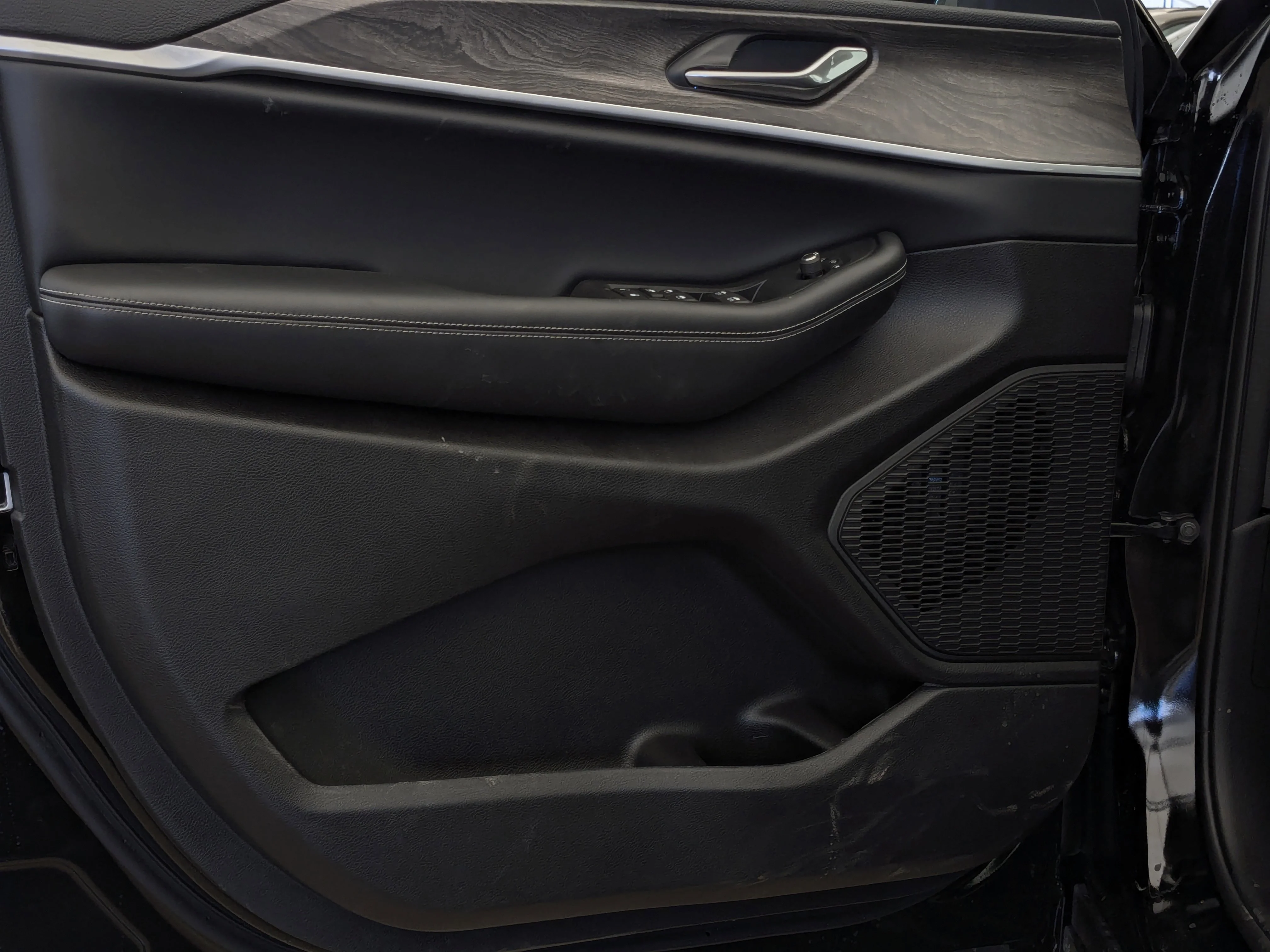 New 2026 Black Jeep Altitude - - Power Sunroof - Altitude Pack - 2.0L Turbo - Remote Start & tons more! image 12