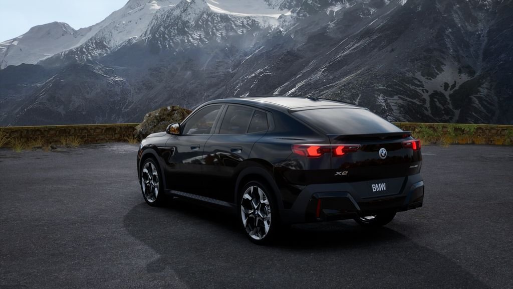 New 2026 Black Sapphire Metallic BMW xDrive28i image 25