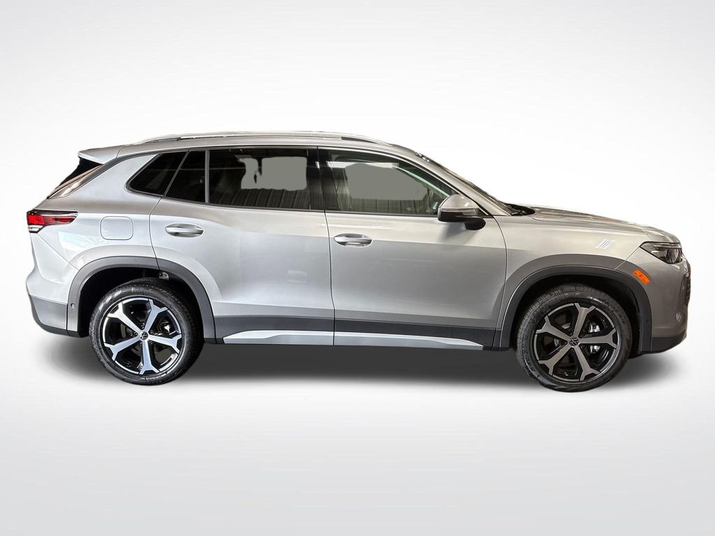 New 2026 Silver Volkswagen 2.0T SE image 6