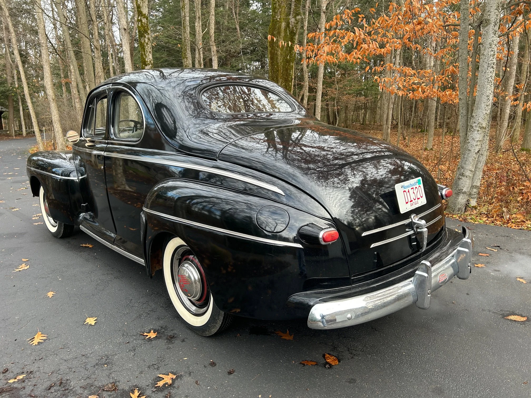 Used 1946 Black Ford  image 5