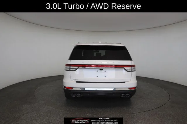 Used 2020 White Lincoln Reserve image 14