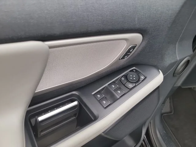 New 2027 Black Metallic Ford Active image 20