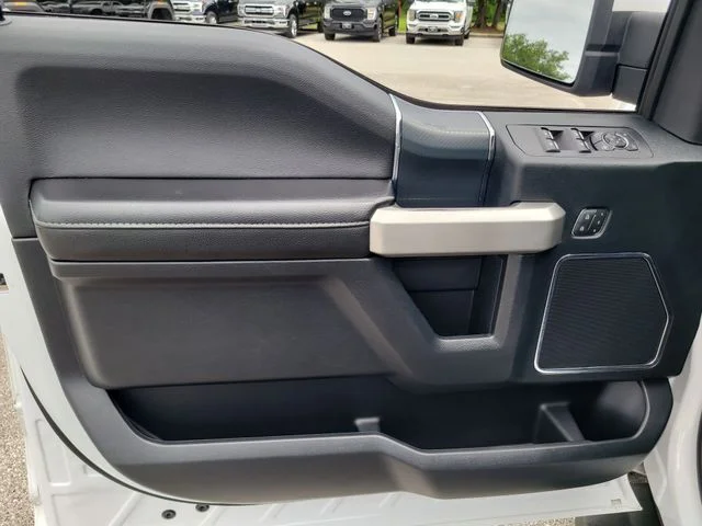 Used 2020 White Ford Lariat image 17