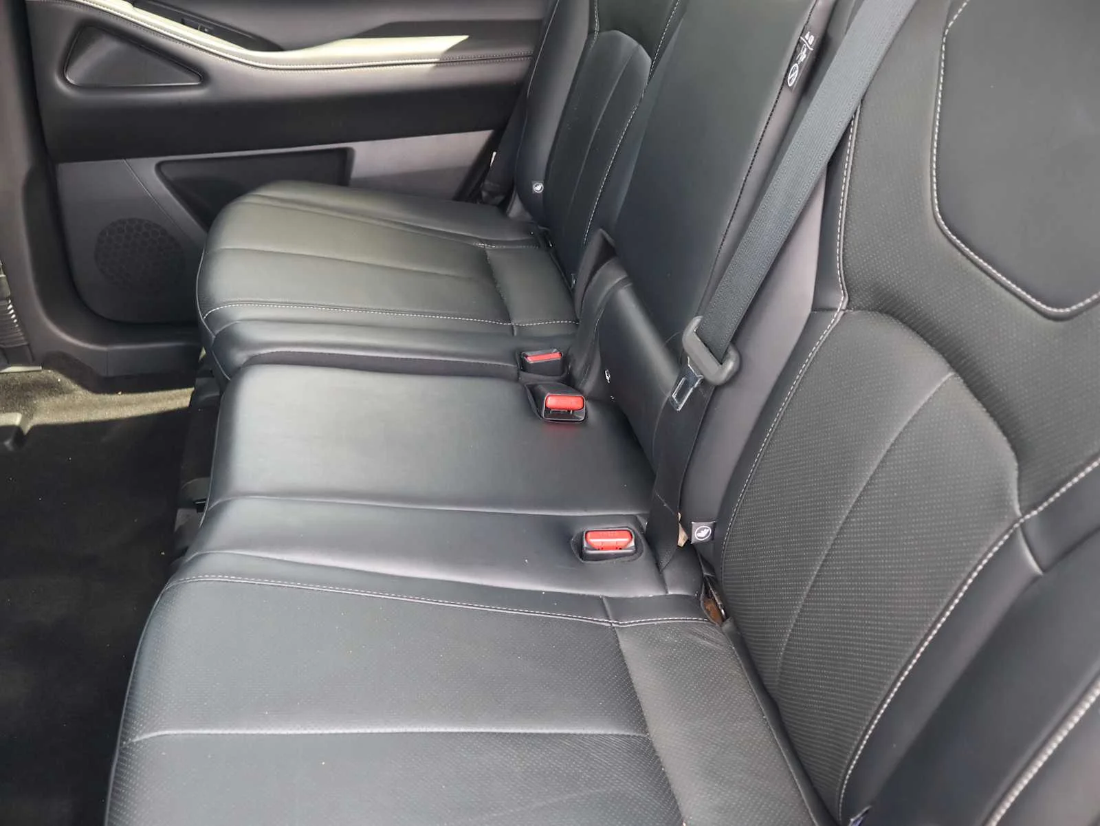 Certified Used 2023 Mineral Black INFINITI PURE image 25