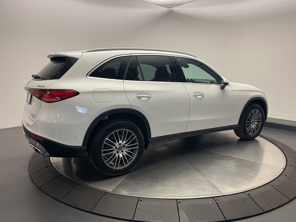 Used 2026  Mercedes-Benz GLC 300 image 7
