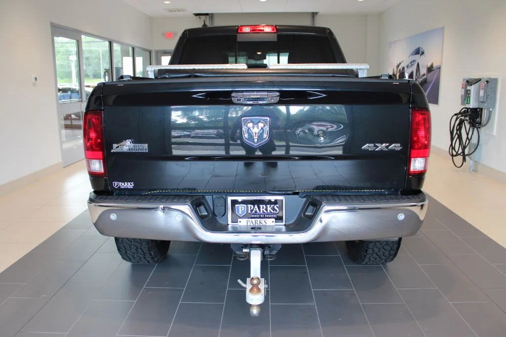 Used 2016 Brilliant Black Crystal Pearlcoat Ram Big Horn image 25