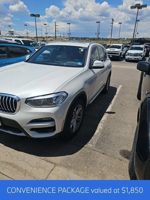 Used 2021 White BMW xDrive30i image 3