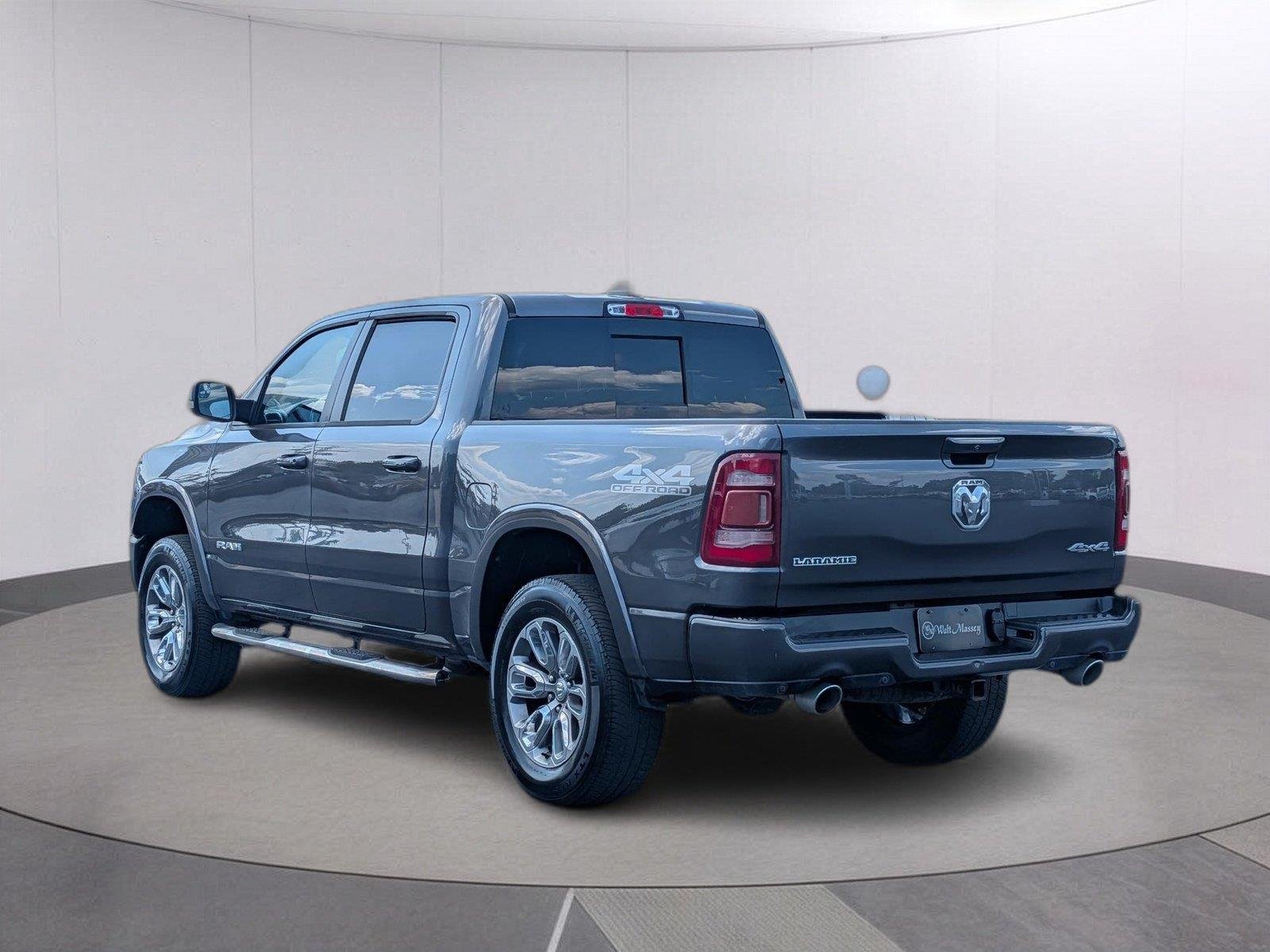 Used 2020 Granite Crystal Metallic Clearcoat Ram Laramie image 4