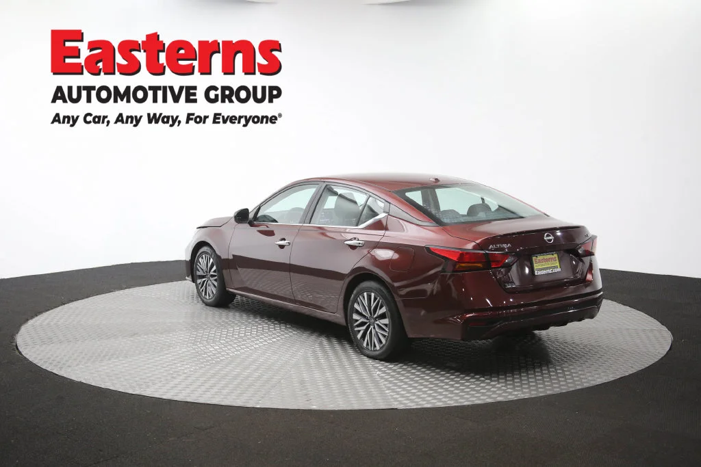 Used 2024 Red Nissan 2.5 SV image 66