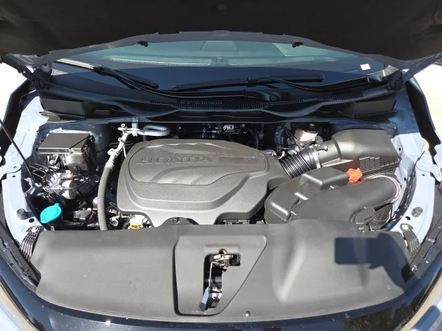 New 2026 Sonic Gray Pearl Honda Sport-L image 6