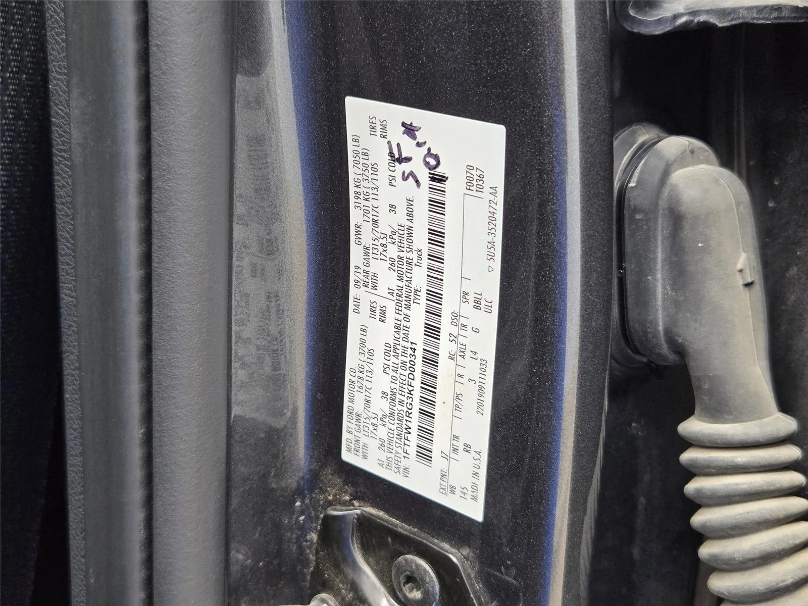 Used 2019 Magnetic Ford Raptor image 33