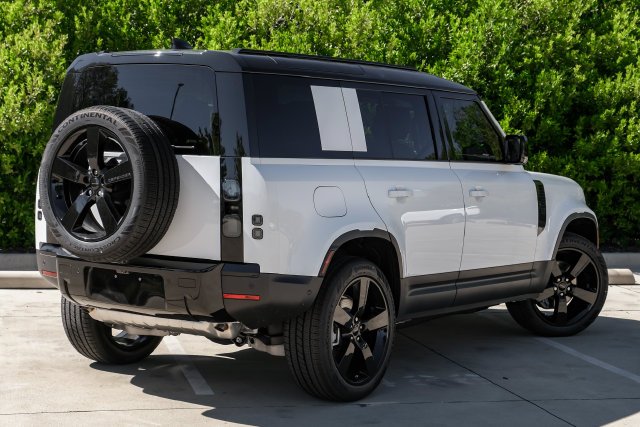 New 2026 White Land Rover S image 13