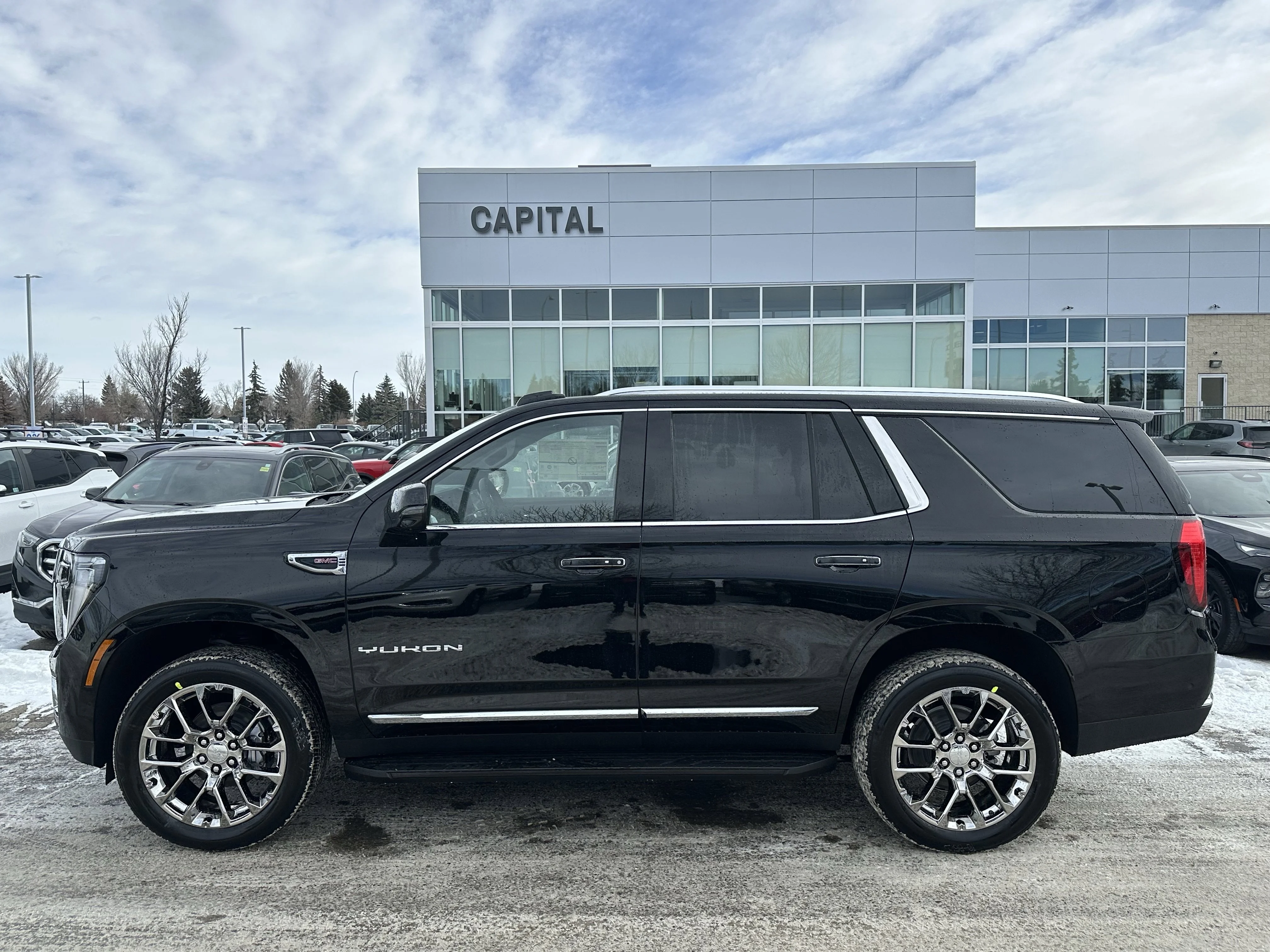 New 2026 Onyx Black GMC Elevation image 3
