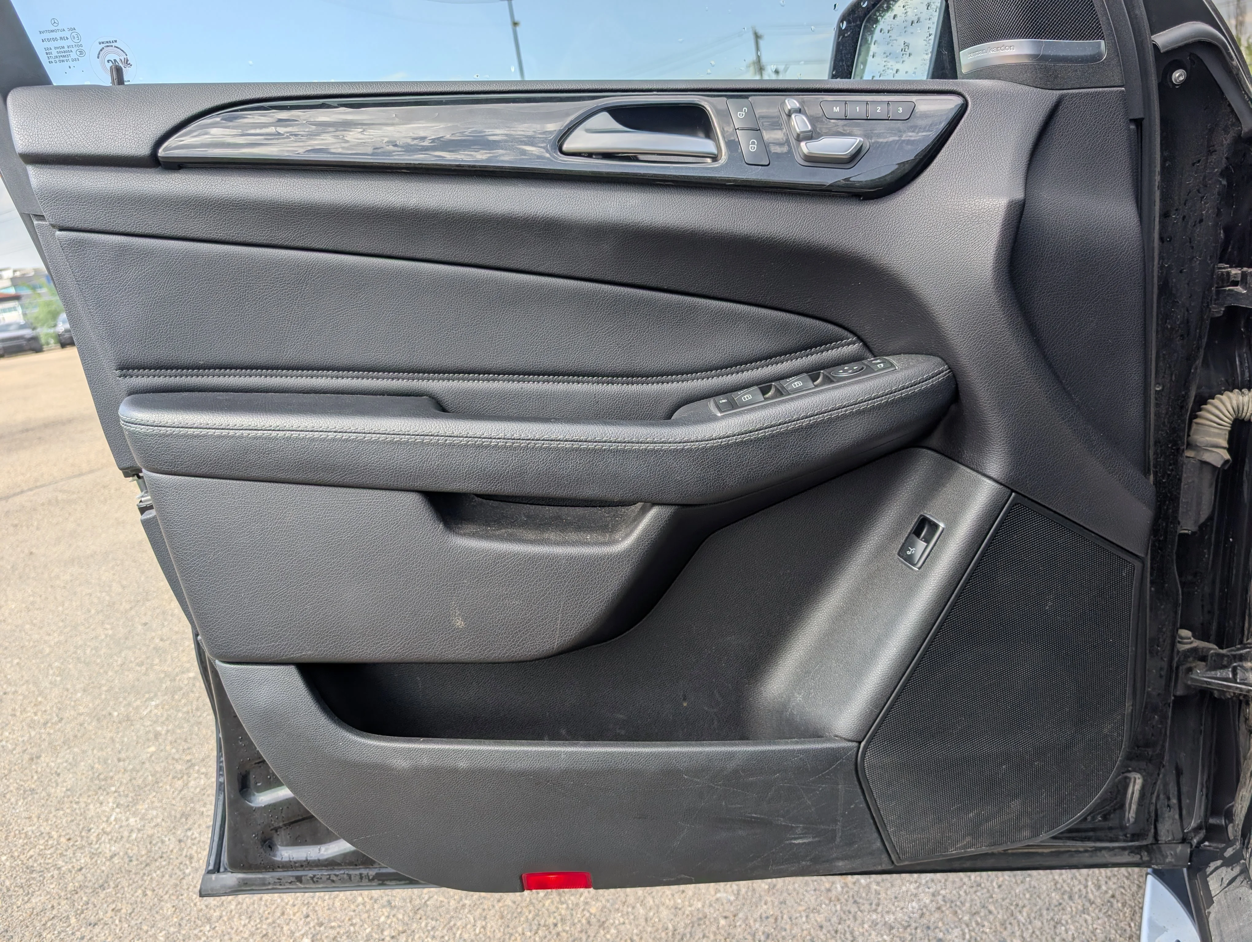 Used 2016 Black Mercedes-Benz GLE 350d image 17