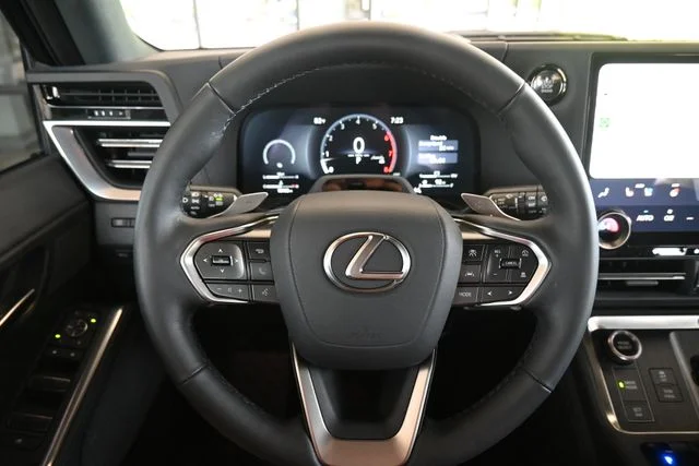 Certified Used 2026 INCOGNITO Lexus 550 Luxury+ image 28