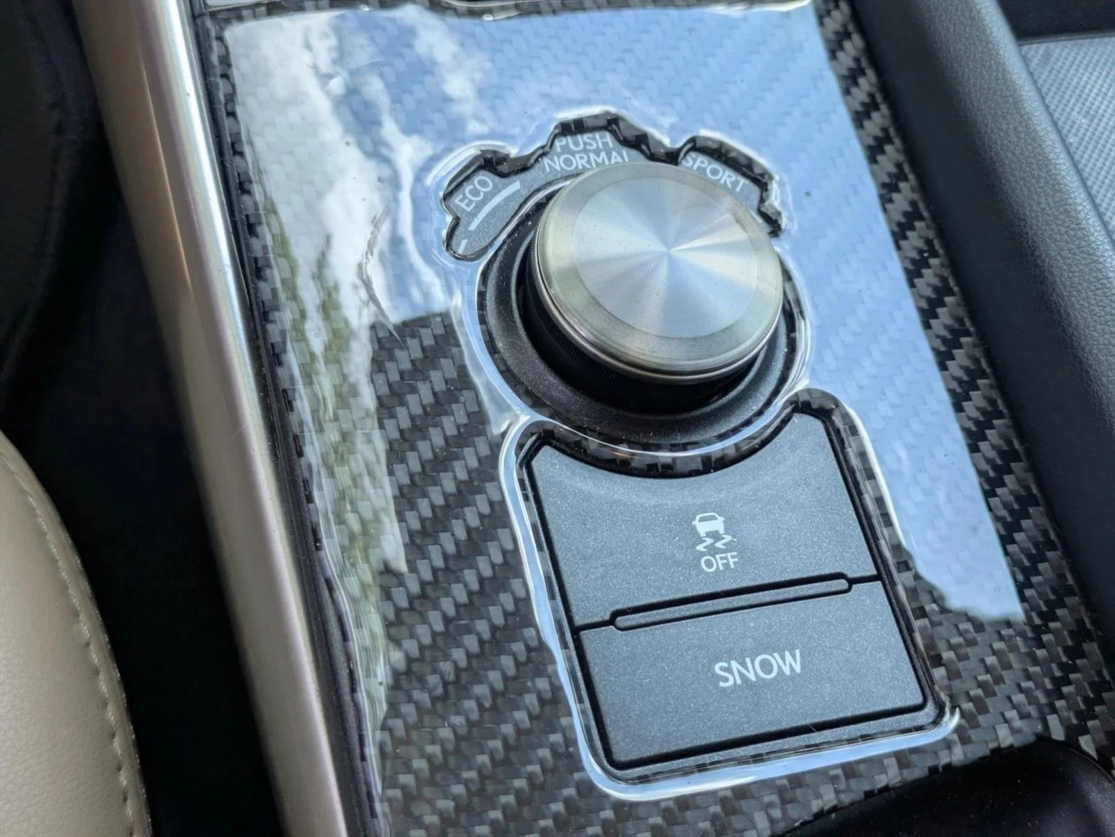 Used 2018 Eminent White Pearl Lexus IS 300 image 8