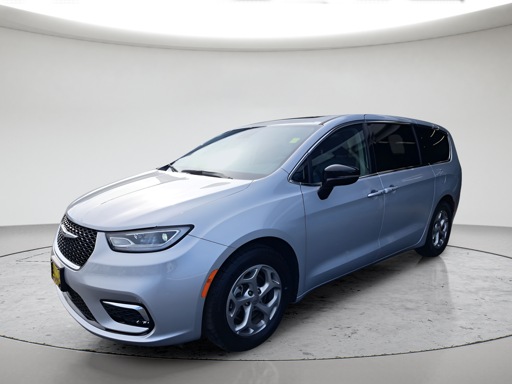 2024 Chrysler Pacifica Limited's photo