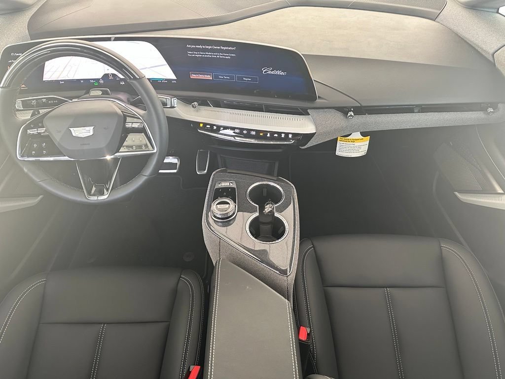 2026 Cadillac OPTIQ Luxury - Photo 14