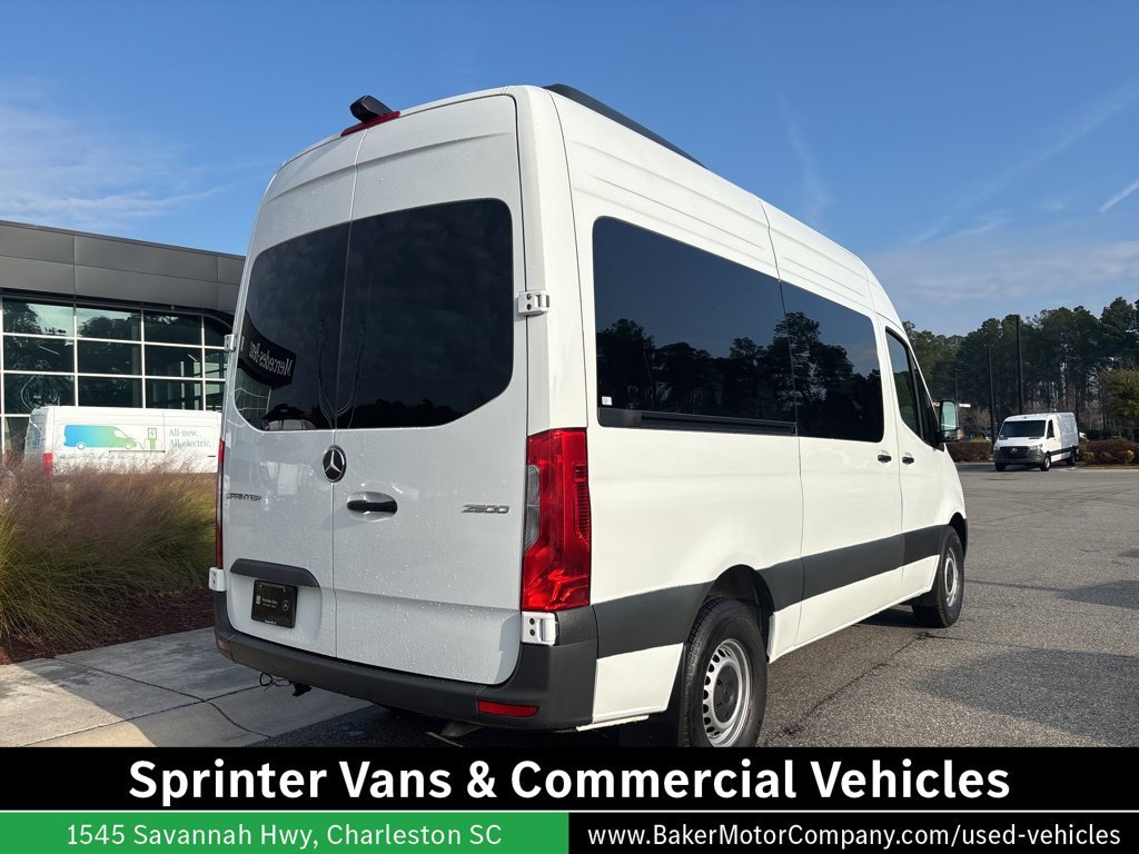 Used 2024  Mercedes-Benz Passenger 144 WB image 3