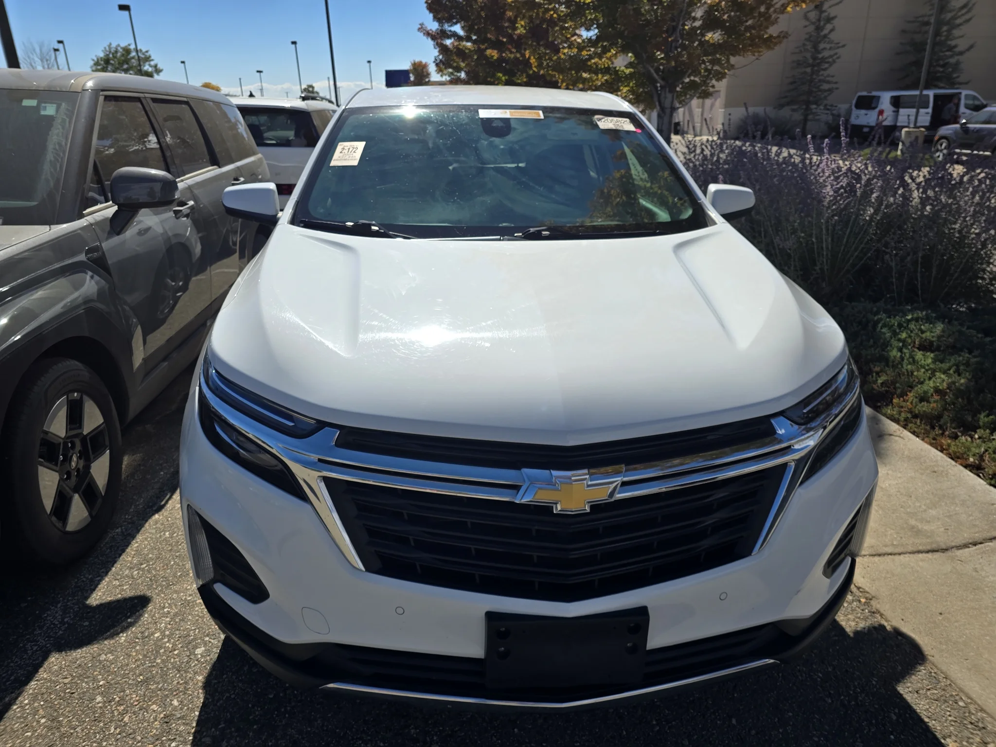 Used 2024 Summit White Chevrolet LT image 8