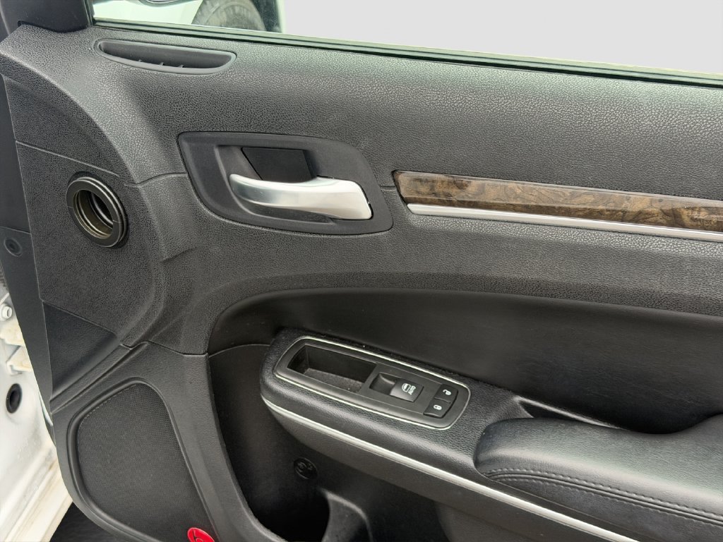 Used 2012 White Chrysler C image 21
