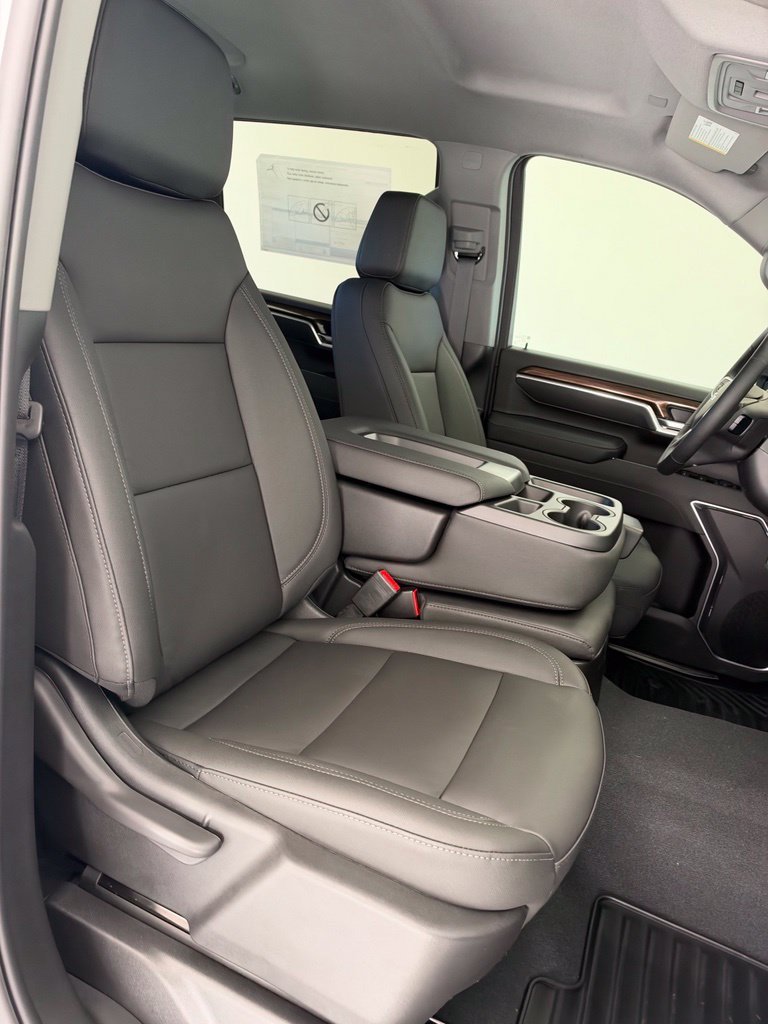 New 2026 Summit White Chevrolet LT image 22