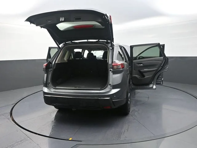 Used 2024 Gray Nissan SV image 34