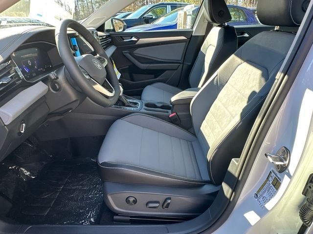 New 2026 White Volkswagen 1.5T SE image 9