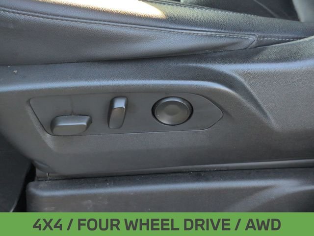 Used 2021 White Chevrolet Z71 image 18