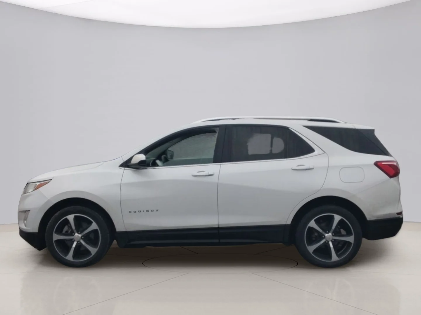 Used 2020 White Chevrolet LT image 2