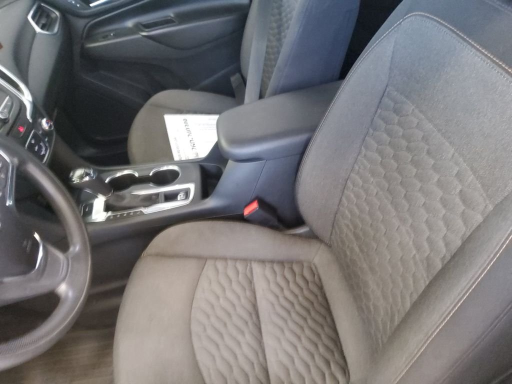 Used 2020 White Chevrolet LT image 8