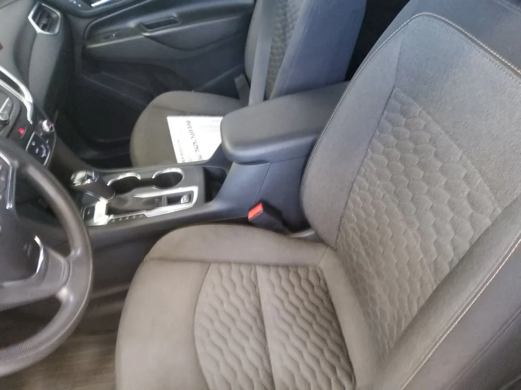Used 2020 White Chevrolet LT image 8