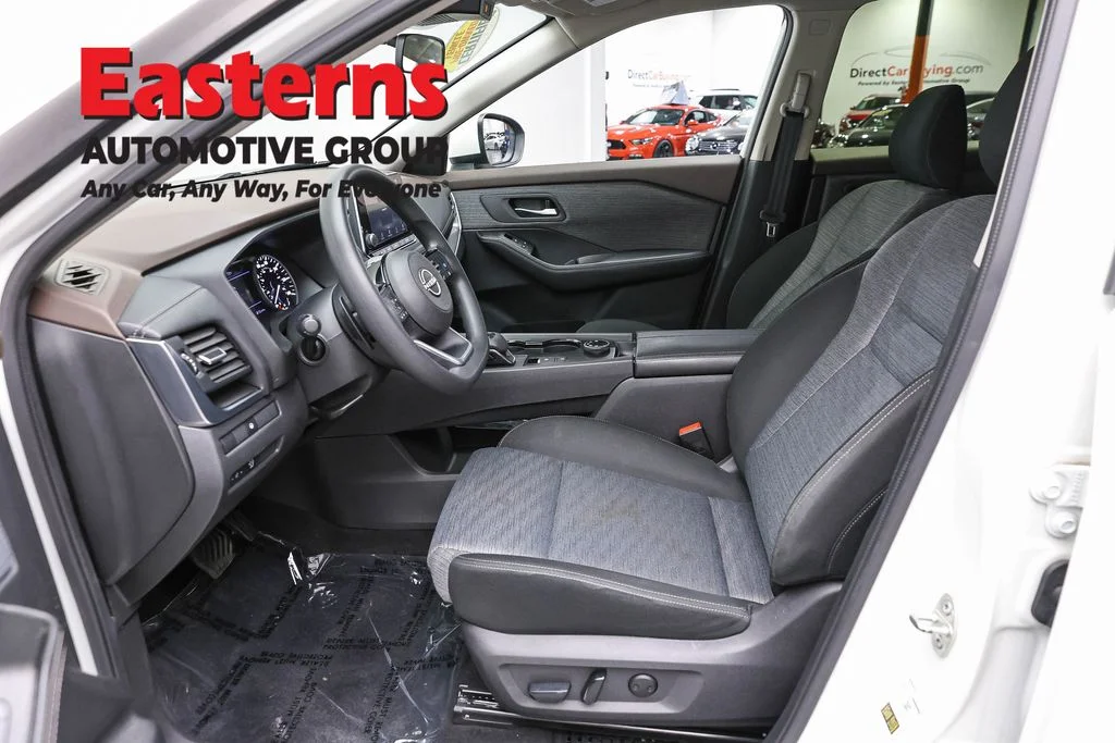 Used 2023 White Nissan SV image 13