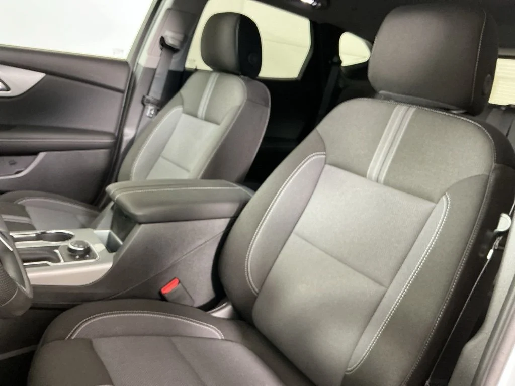 New 2026 White Chevrolet LT image 4