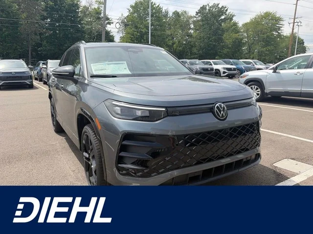 2026 Volkswagen Tiguan 2.0T SE R-Line Black
