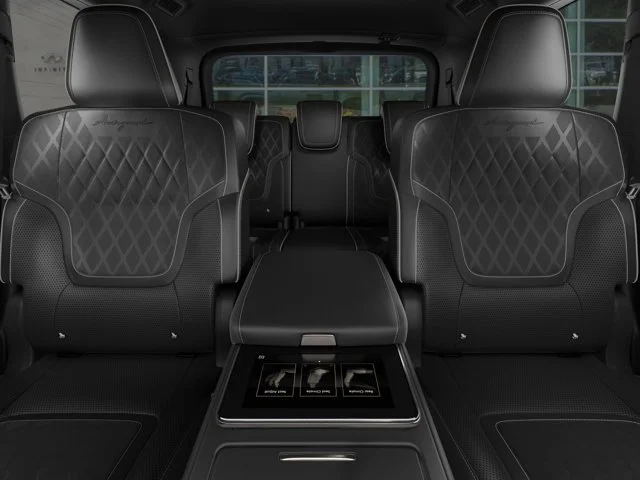New 2027 2T RADIANT WHIT INFINITI AUTOGRAPH image 8